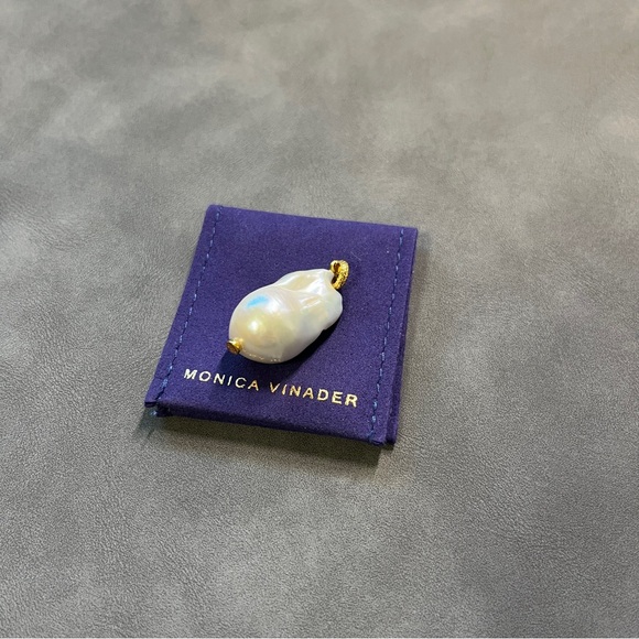 MONICA VINADER Jewelry - Monica Vinader Large Baroque Pearl Pendant Charm